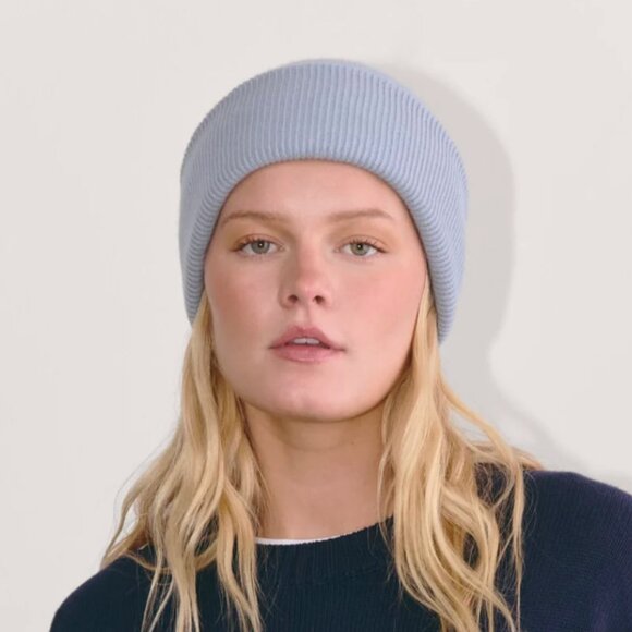 Everlane Cabin Beanie Wool Blend Blue Winter Skiing Snow Minimalist One Size - Picture 1 of 6